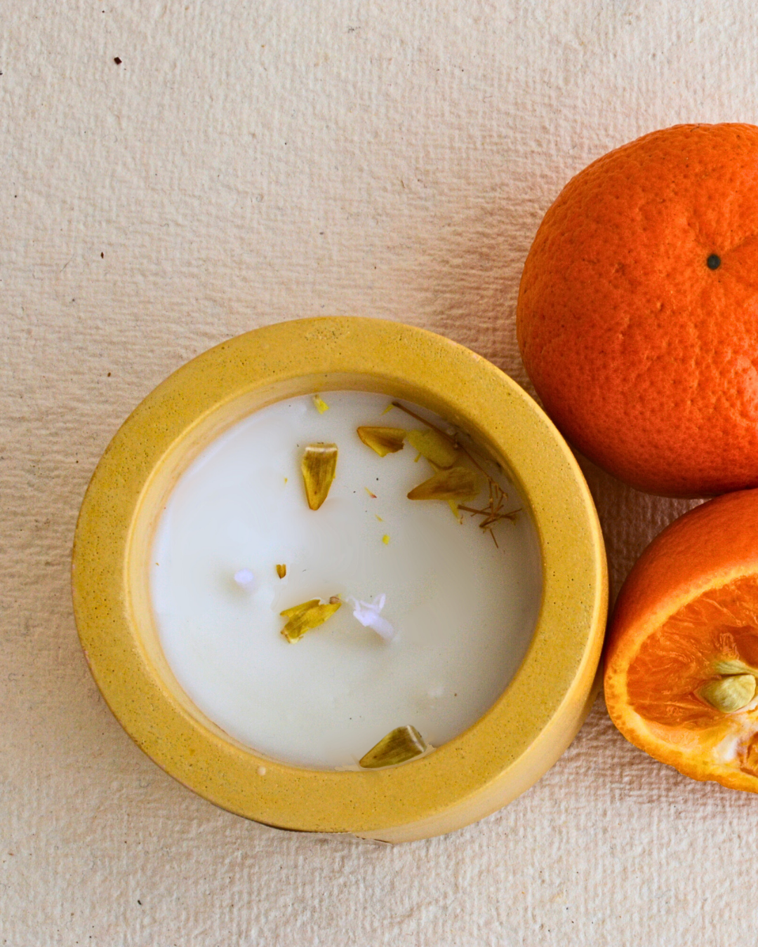 Reminiscent Scented Candle : Sweet Orange and Lemon