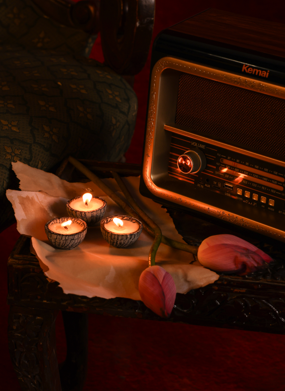 Discovery Tealight Set : Six Soapstone Scented Candles